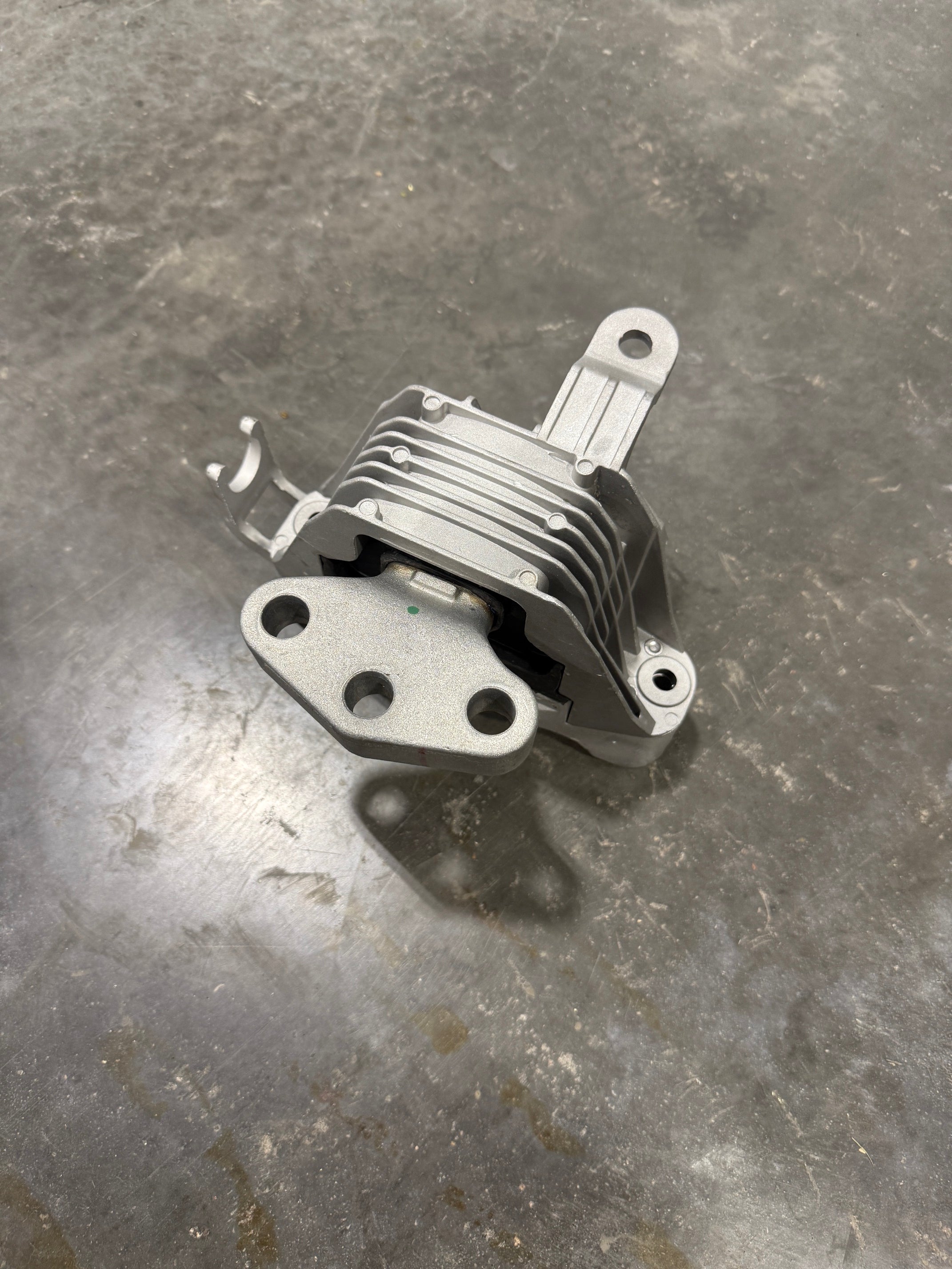 2.0 LUZ Motor mount